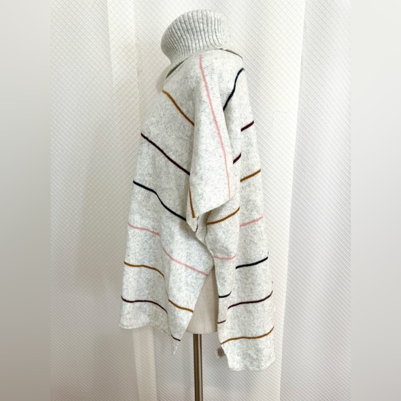 NWT stripped poncho | Size XS/S - Picture 3 of 5